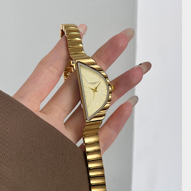 Watch Triangle Luxury - Dameshorloge Mode Creatieve Driehoek Armband niche