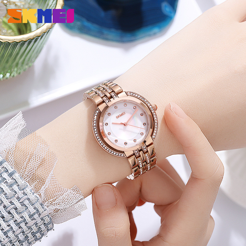 Luxury Watch Women - Damesarmband quartzhorloges Luxe strass wijzerplaat Zinklegering