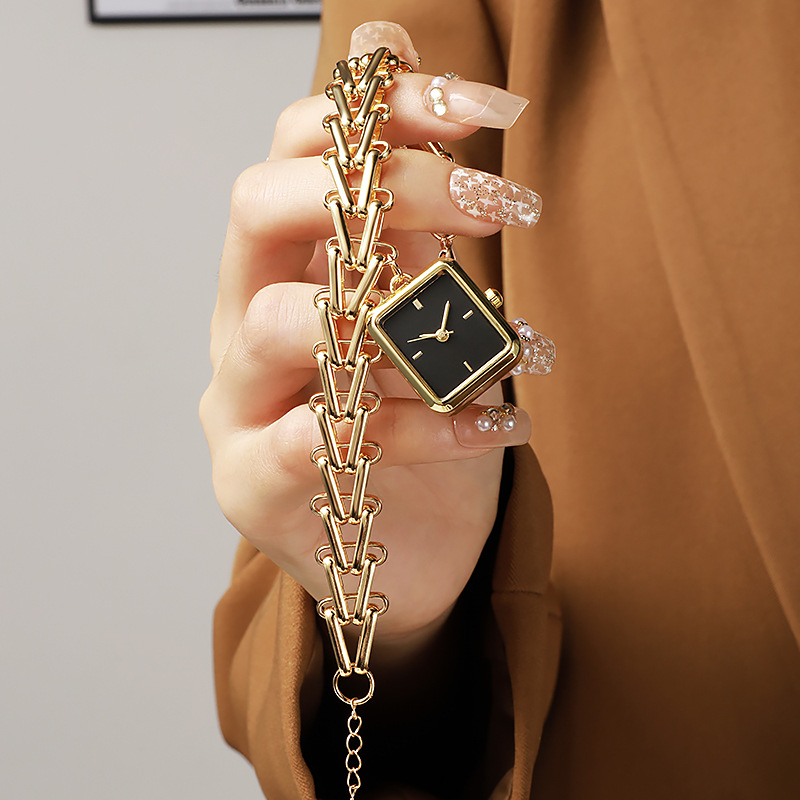 Dames Quartz Horloge Licht Lux - Watch Triangle Luxury recensie en prijs