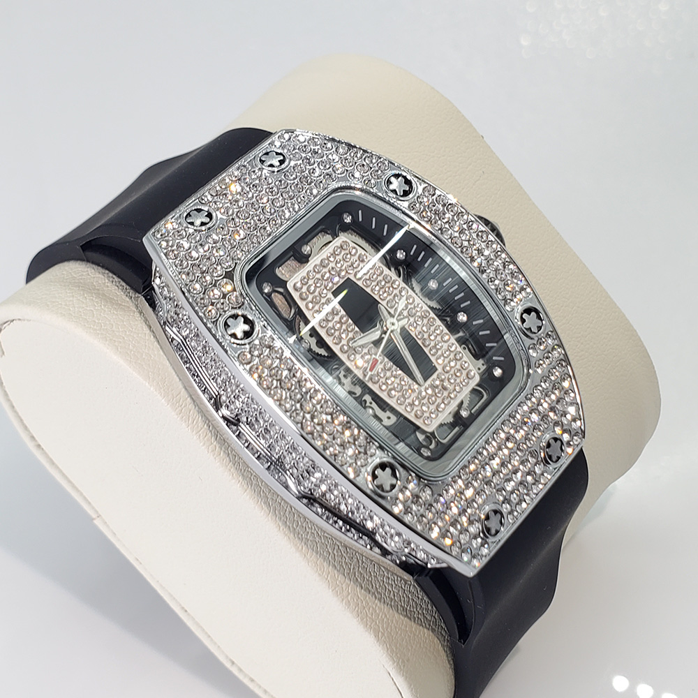 Nieuwe diamanten horloge voor  - Luxury Watch And Jewelry Brand recensie en prijs