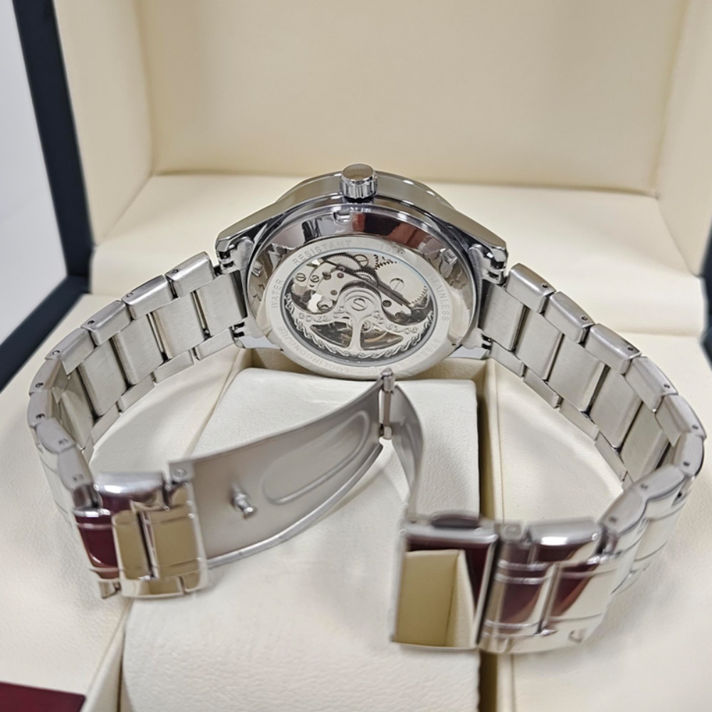Licht Luxe Volautomatisch Skel - Luxury Watch Values recensie en prijs