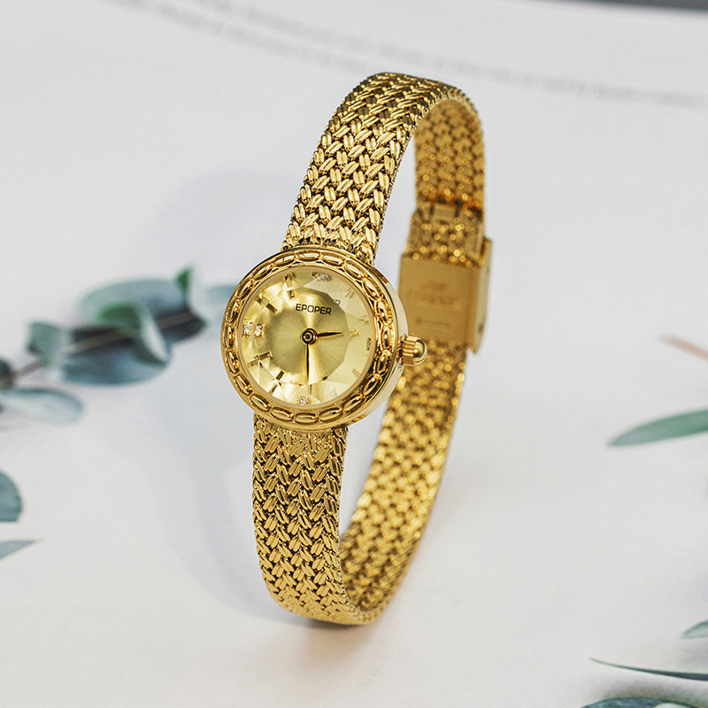 Retro-stijl tarweoorhorloge, h - Luxury Watch Values recensie en prijs