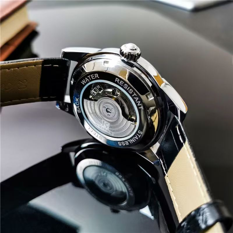 Een groot, volledig automatisc - Luxury Watch Values recensie en prijs