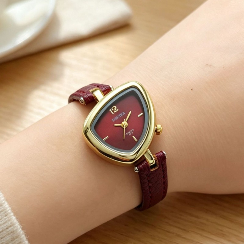 Modekledinghorloge Onregelmati - Watch Triangle Luxury recensie en prijs