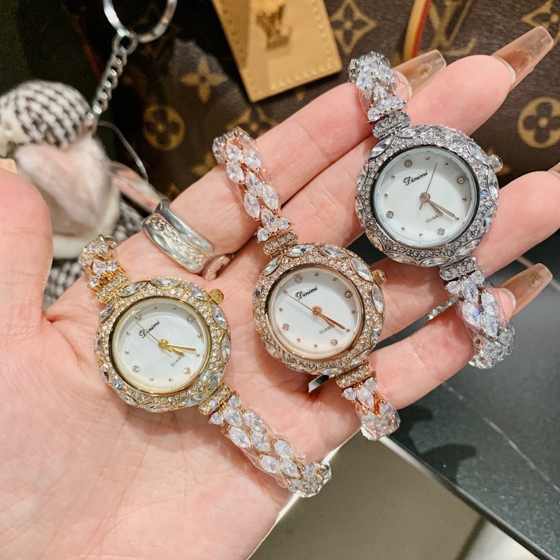 Prachtig en stijlvol damesarmb - Luxury Watch Values recensie en prijs